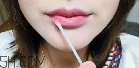 蘭芝雙色口紅有哪些色號？蘭芝雙色口紅試色