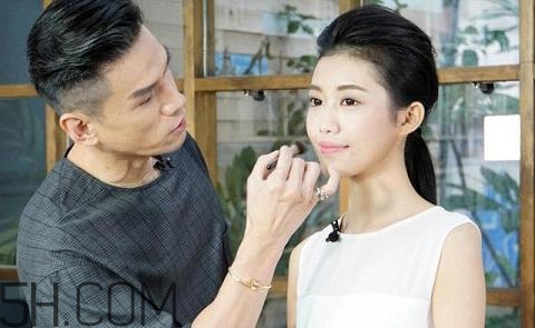 反咬唇妝是什么樣的？染唇妝和咬唇妝的區(qū)別