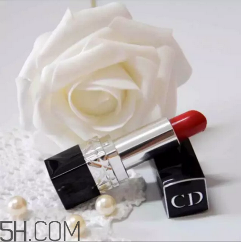 涂口紅前用bb打底可以嗎？最近比較火的口紅品牌有哪些？