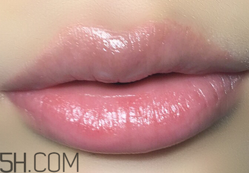 口紅到底應(yīng)該怎么涂？吻唇妝具體畫法