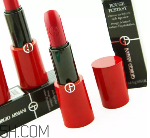 涂口紅前用bb打底可以嗎？最近比較火的口紅品牌有哪些？