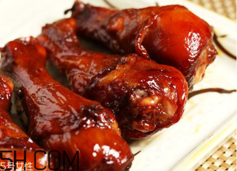 鹵雞腿熱量高嗎 吃鹵雞腿會(huì)胖嗎 鹵雞腿熱量高嗎 吃鹵雞腿會(huì)胖嗎