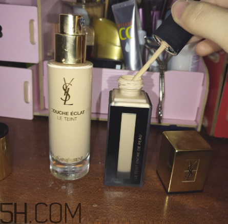 ysl超模和逆齡對比 ysl圣羅蘭粉底液區(qū)分 ysl超模和逆齡對比 ysl圣羅蘭粉底液區(qū)分