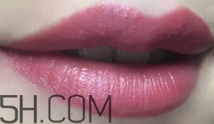 mac brick o la老氣嗎？mac brick o la適合黃皮嗎？