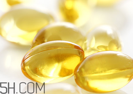 維生素e是魚(yú)肝油嗎？維生素e是雌激素嗎？