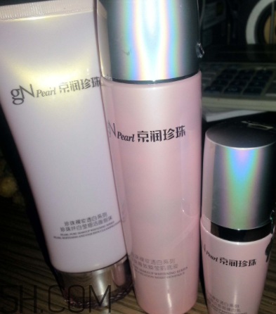 京潤(rùn)珍珠裸妝透白套裝有哪些_多少錢(qián)一套