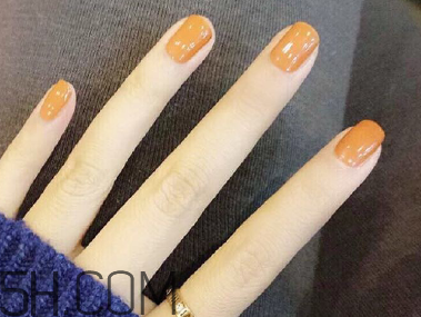 美甲對(duì)人體有什么危害？降低美甲傷害的方法