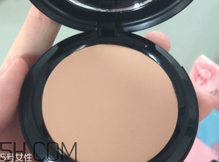 zfc粉底膏傷皮膚嗎？zfc粉底膏好用嗎？