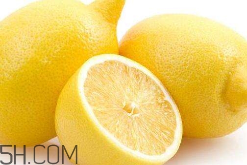 檸檬水可以祛痘嗎？祛痘可以用檸檬水嗎？