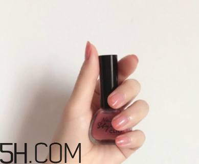 什么牌子指甲油好用？2018清新美甲圖片最新款