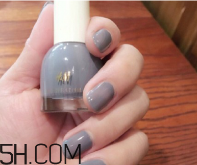 什么牌子指甲油好用？2018清新美甲圖片最新款