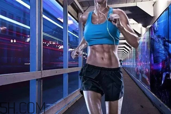 夜跑減肥的正確方法有哪些？冬天夜跑應(yīng)該怎么跑才能減肥？