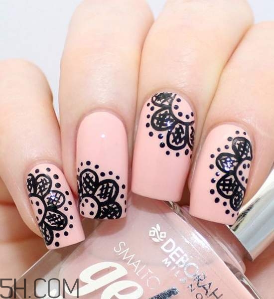 春天什么樣的美甲好看？美甲蕾絲款式圖片大全