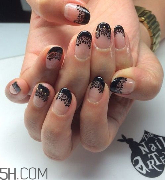 春天什么樣的美甲好看？美甲蕾絲款式圖片大全