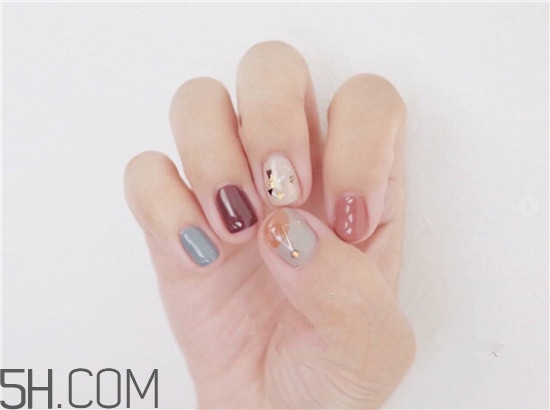 什么是日式美甲？適合秋季的清新美甲圖片