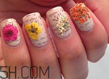 美甲要隔多長時(shí)間才做一次？自制美甲教程