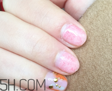 經(jīng)常做美甲好不好？淺色美甲款式推薦