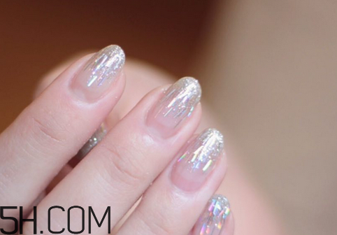 什么牌子指甲油好用？2018清新美甲圖片最新款