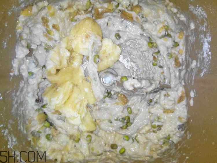 綠豆糕和香蕉能一起吃嗎？吃了綠豆糕還能吃香蕉嗎？