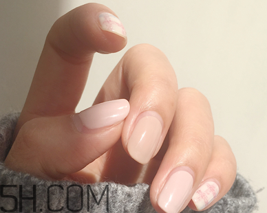 經(jīng)常做美甲好不好？淺色美甲款式推薦