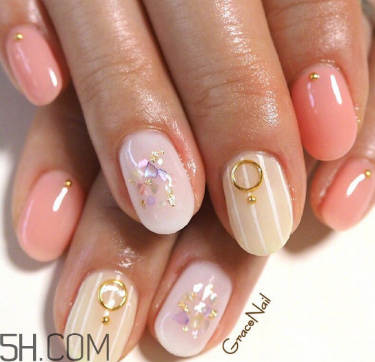 美甲什么顏色顯手白？日式美甲和普通美甲的區(qū)別