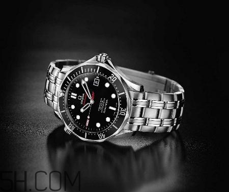 手表可以戴著睡覺(jué)嗎？防水手表能戴著洗澡嗎？