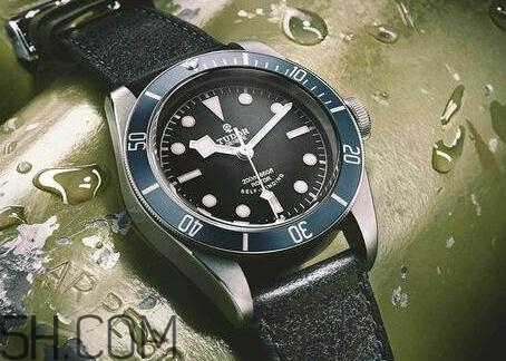 防水手表能帶著游泳嗎？防水手表可以泡溫泉嗎？