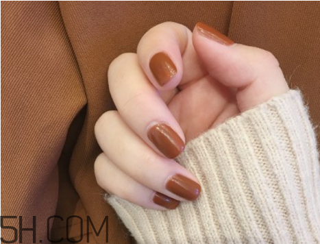 美甲店是怎么做指甲的？毛呢格子美甲教程圖解