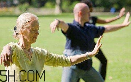 有關(guān)節(jié)炎可以運(yùn)動(dòng)嗎？關(guān)節(jié)炎患者運(yùn)動(dòng)需要注意什么？