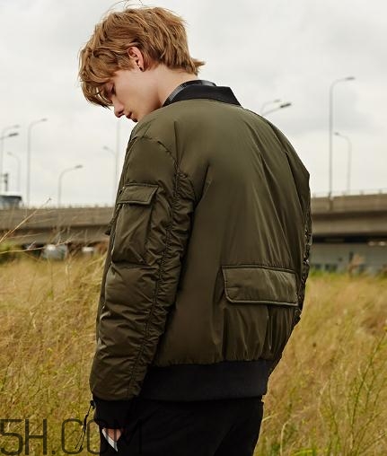 馬克華菲衣服貴嗎？馬克華菲的衣服多少錢？