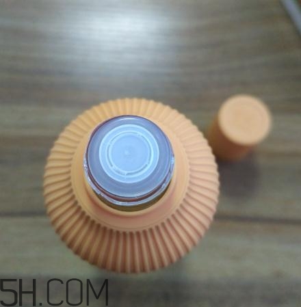 春紀咖啡煥膚菁華露好用嗎？春紀咖啡煥膚菁華露評測