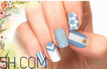 如何做反法式美甲圖解 芭比膠美甲的步驟 如何做反法式美甲圖解 芭比膠美甲的步驟
