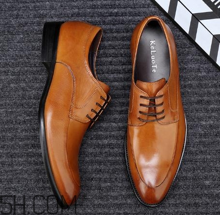 棕色皮鞋褪色怎么修復(fù)？棕色皮鞋掉色怎么補色？