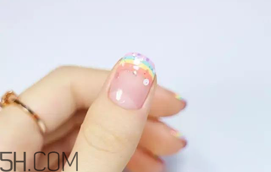 美甲店用的甲油膠什么牌子最多？拼接法式美甲教程圖解