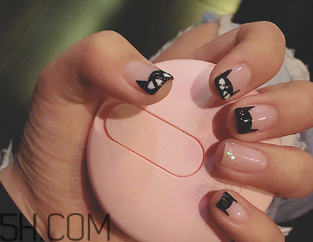 手指粗適合做什么美甲？美甲簡單大方新款圖片