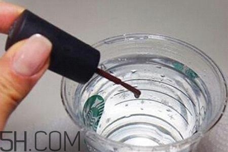 水染美甲用的什么指甲油？2018秋冬美甲最新款圖片