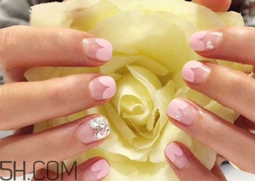 什么是反法式美甲？好看的貓眼美甲圖片