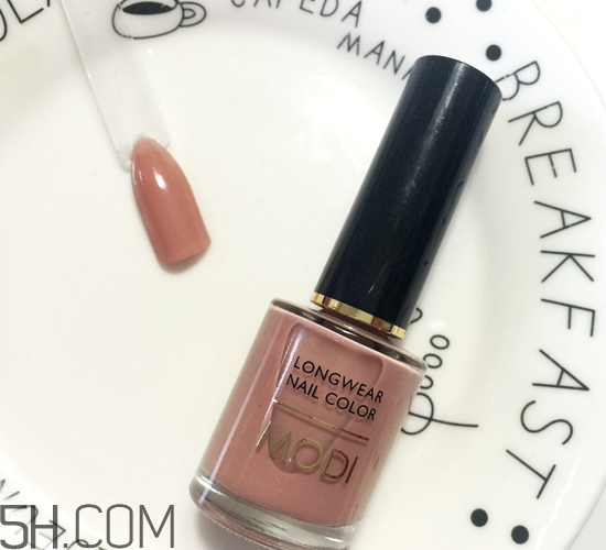 裸粉色指甲油推薦 裸色美甲教程 裸粉色指甲油推薦 裸色美甲教程