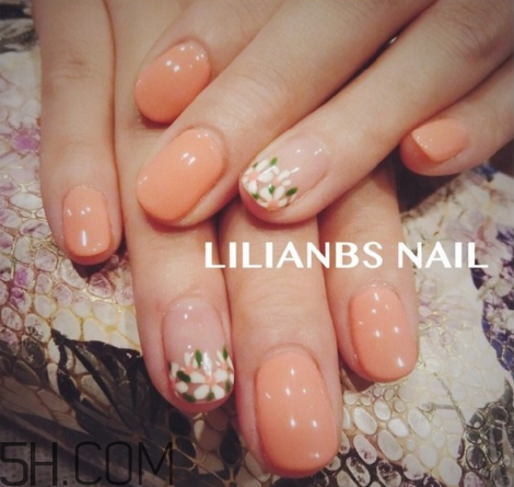 冬季美甲圖片焦糖色 涂指甲油的技巧和方法 冬季美甲圖片焦糖色 涂指甲油的技巧和方法