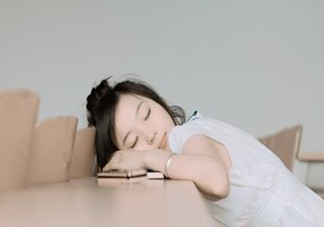 睡覺時手麻是怎么回事？手麻是哪些病的隱患？