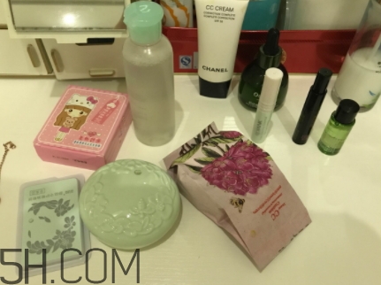 rojank茹妝氣墊cc霜好用嗎？茹妝蜂蜜氣墊皙皙霜評(píng)測(cè)