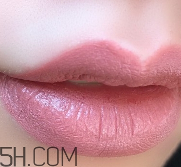 mac velvet teddy質(zhì)地干嗎？mac velvet teddy適合黃皮嗎