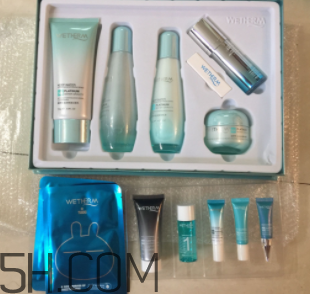 溫碧泉盈潤(rùn)系列適合年齡 溫碧泉盈潤(rùn)系列評(píng)測(cè) 溫碧泉盈潤(rùn)系列適合年齡 溫碧泉盈潤(rùn)系列評(píng)測(cè)