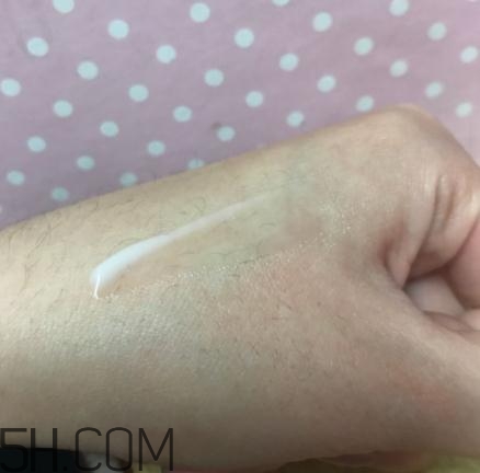 春紀(jì)咖啡醒膚緊致乳好用嗎？春紀(jì)咖啡醒膚緊致乳評(píng)測(cè)