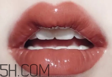 歐萊雅唇釉703和迪奧619一樣嗎？試色對比