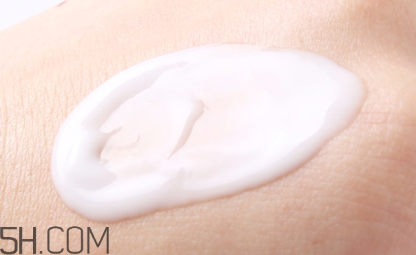 明色玫瑰水怎么樣 明色玫瑰系列好用嗎 明色玫瑰水怎么樣 明色玫瑰系列好用嗎