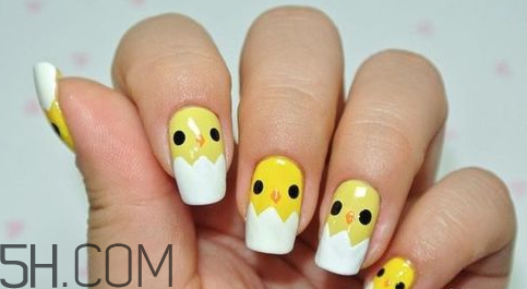 美甲店美甲一次多少錢？小雞美甲畫法教程