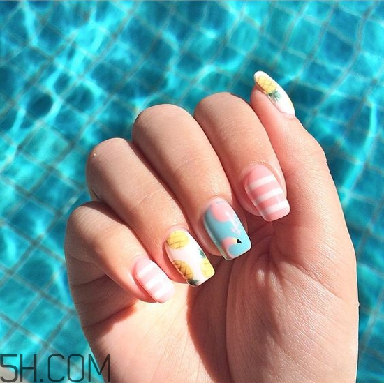 為什么美甲店做的指甲不容易掉？ins火烈鳥美甲圖案教程