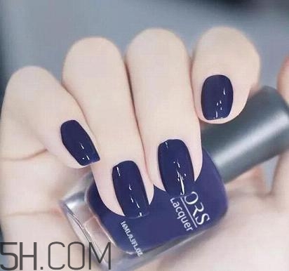 手黑適合做什么美甲好看？手膚色暗沉適合的指甲油