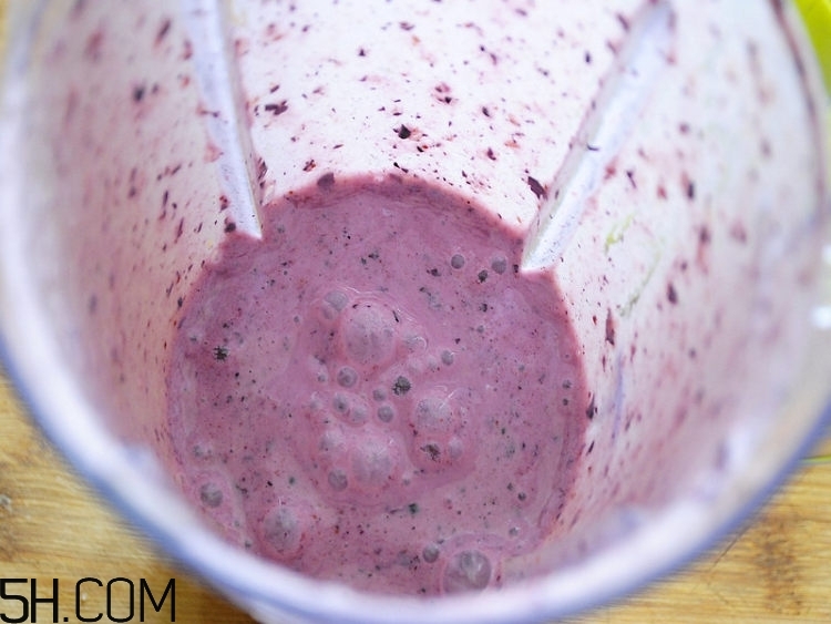 孕婦吃藍(lán)莓對胎兒有什么影響？哺乳期吃藍(lán)莓需要注意什么？